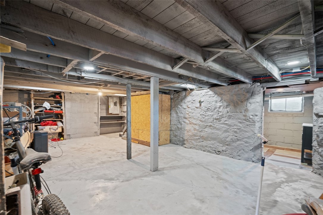 214 Wood St