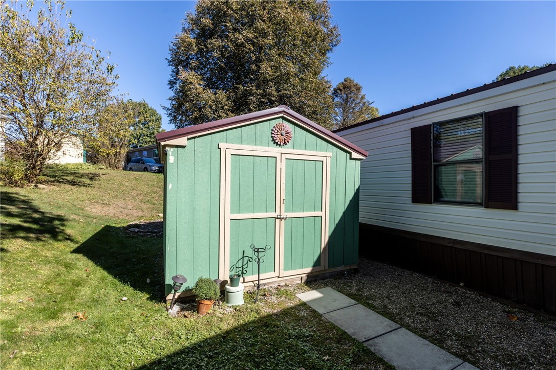 424 Perry Cir