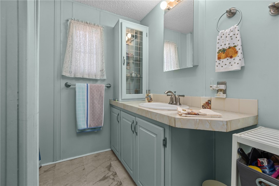 424 Perry Cir