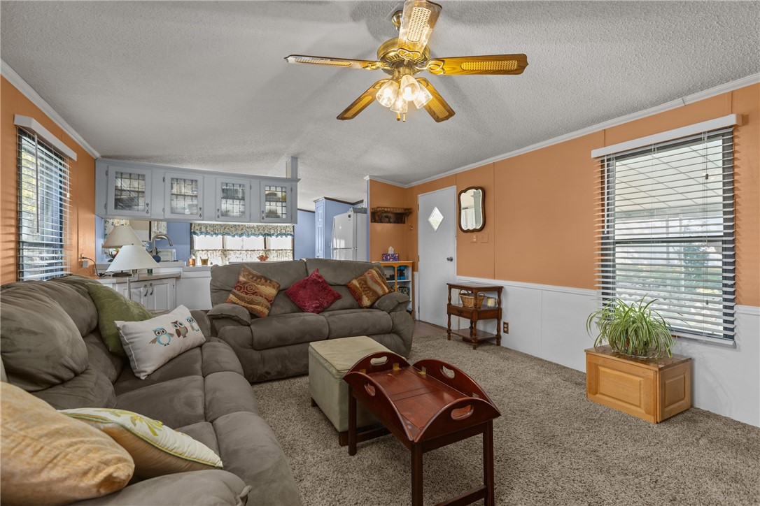 424 Perry Cir