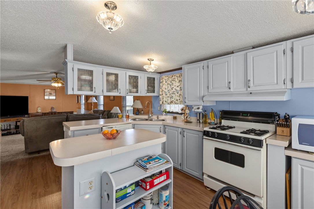 424 Perry Cir