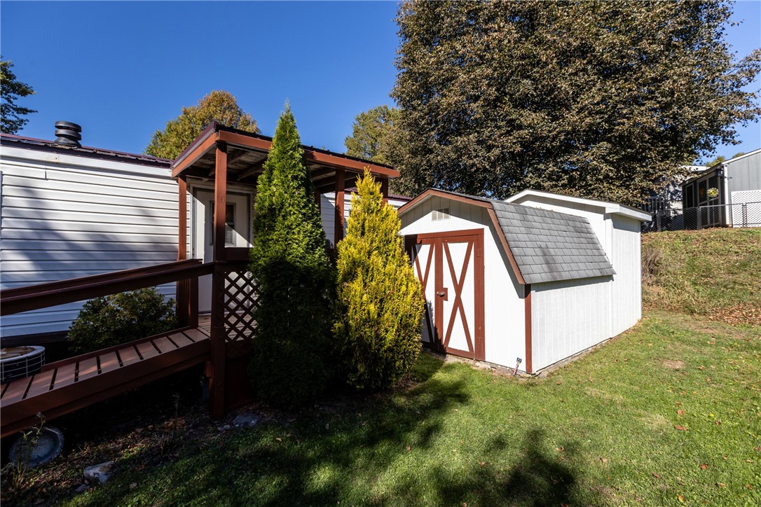 424 Perry Cir