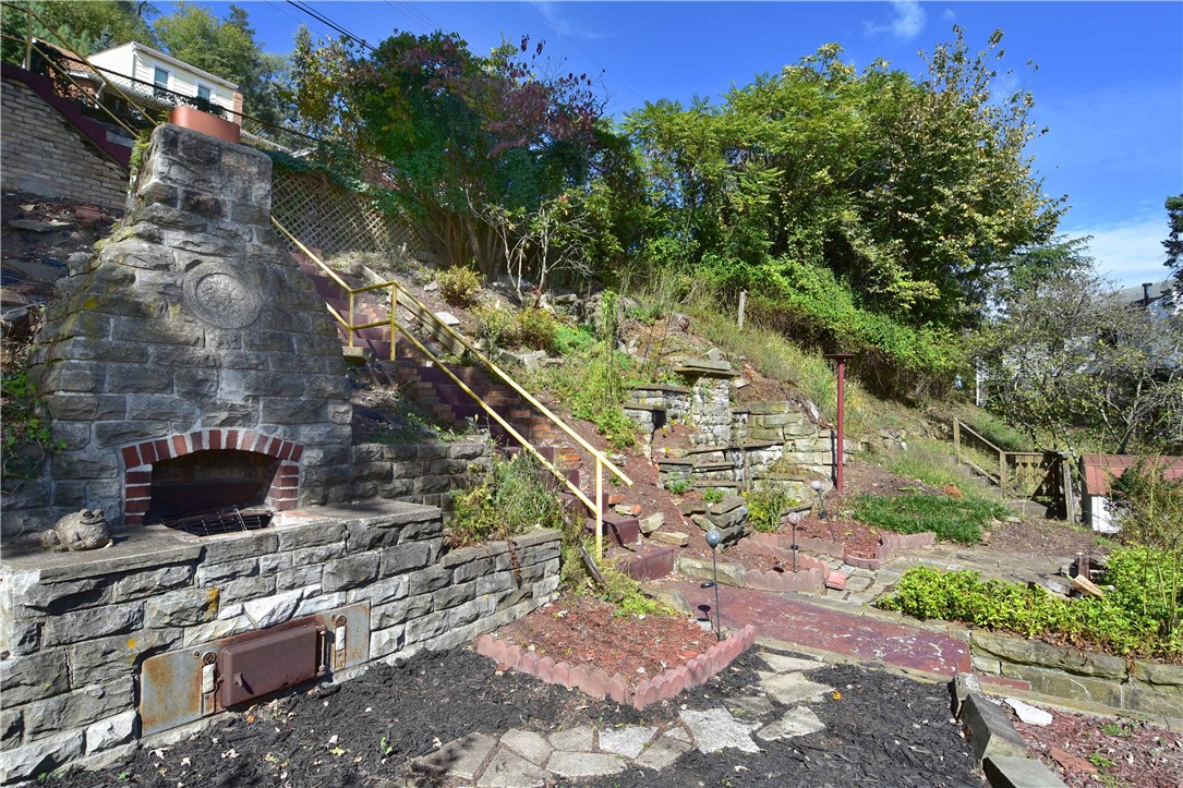 2130 Pittview Ave