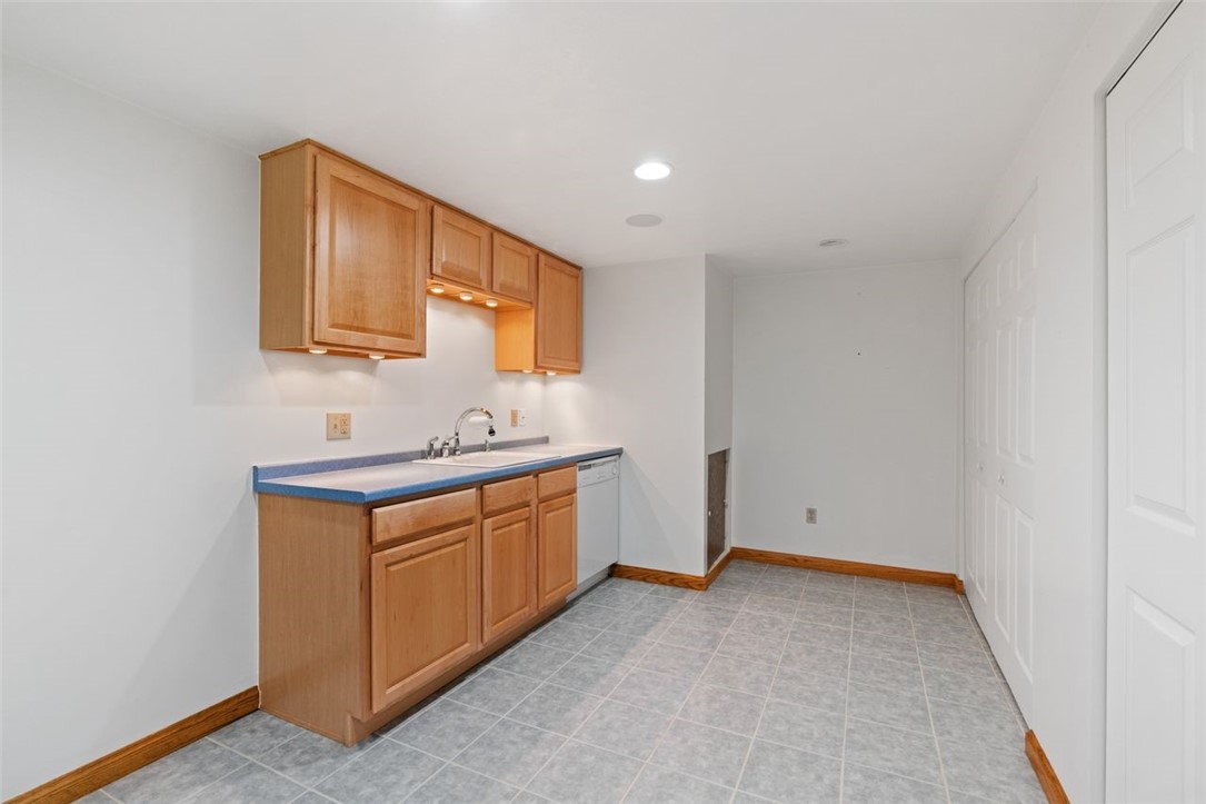907 Northridge Dr