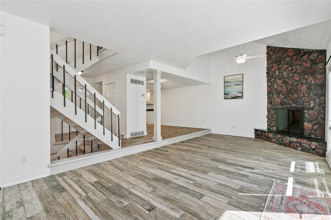 100 Saint Tropez Cir