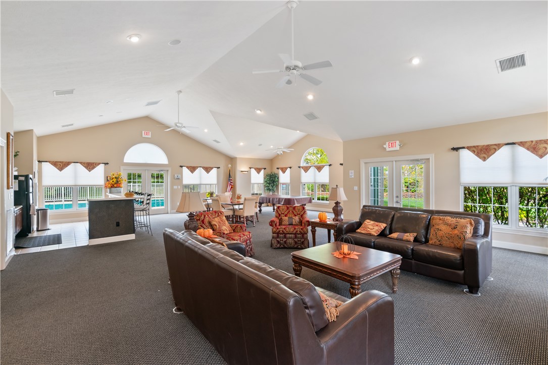 1143 Cobblestone Ln