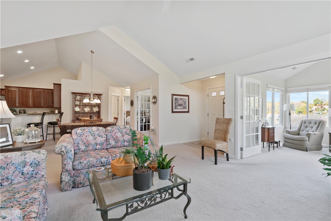 1143 Cobblestone Ln