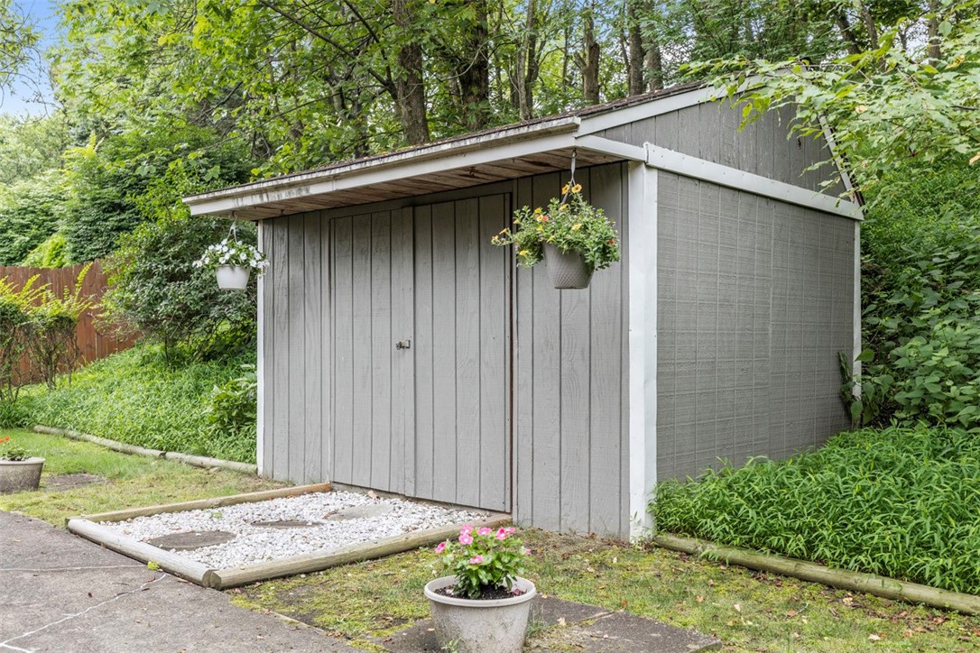 442 Old Hickory Dr