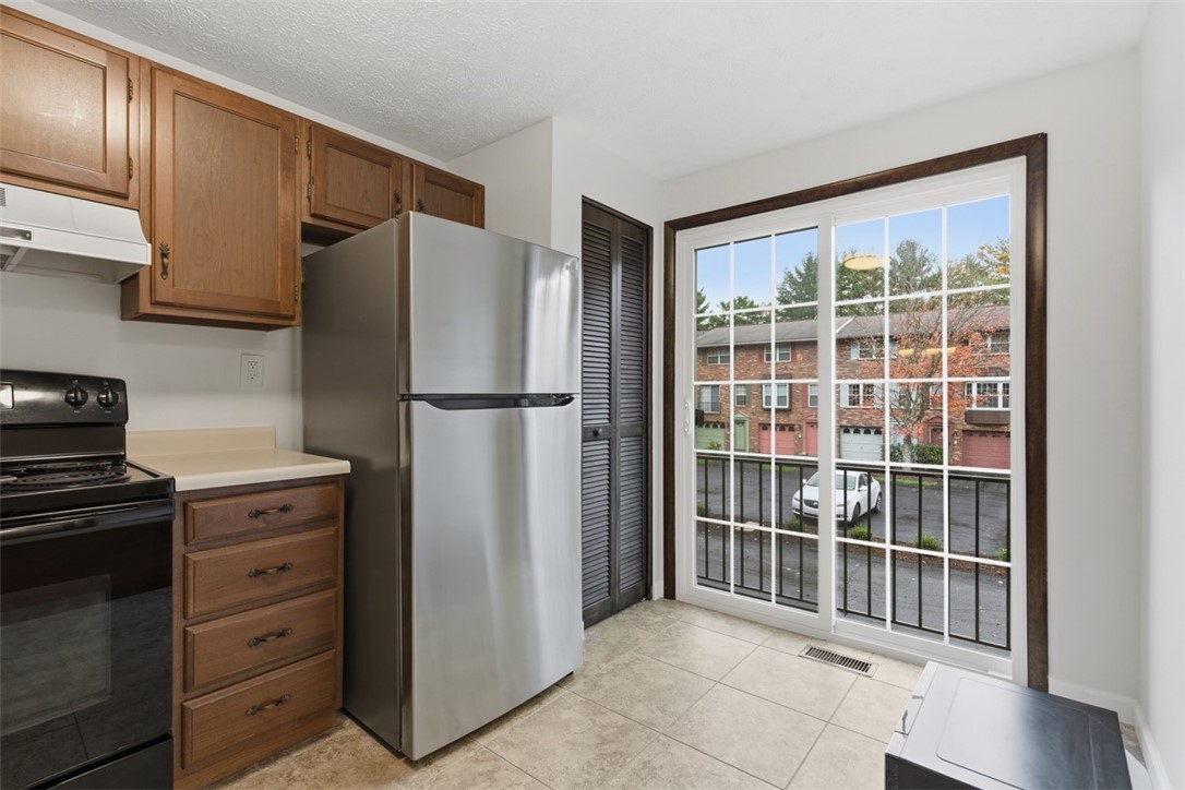 407 Westchester Commons