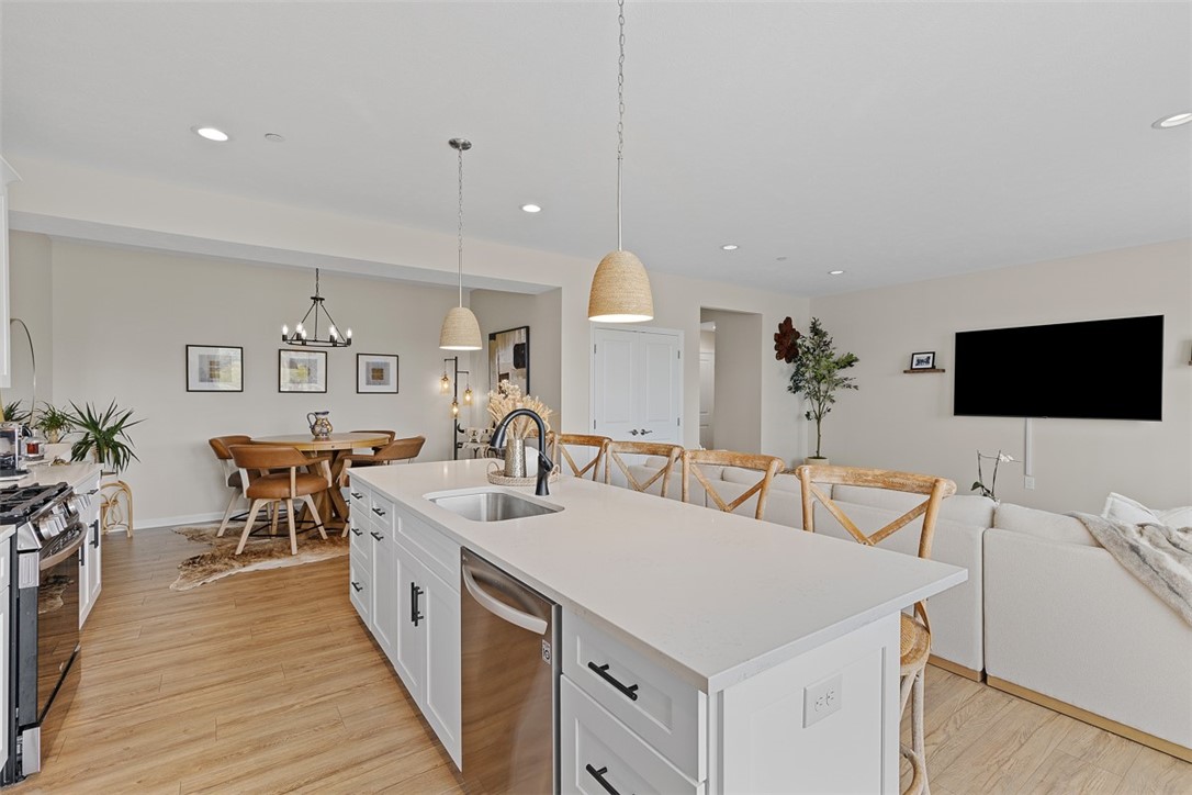 403 Walnut Ct