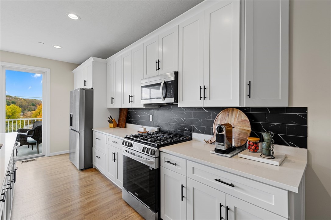 403 Walnut Ct