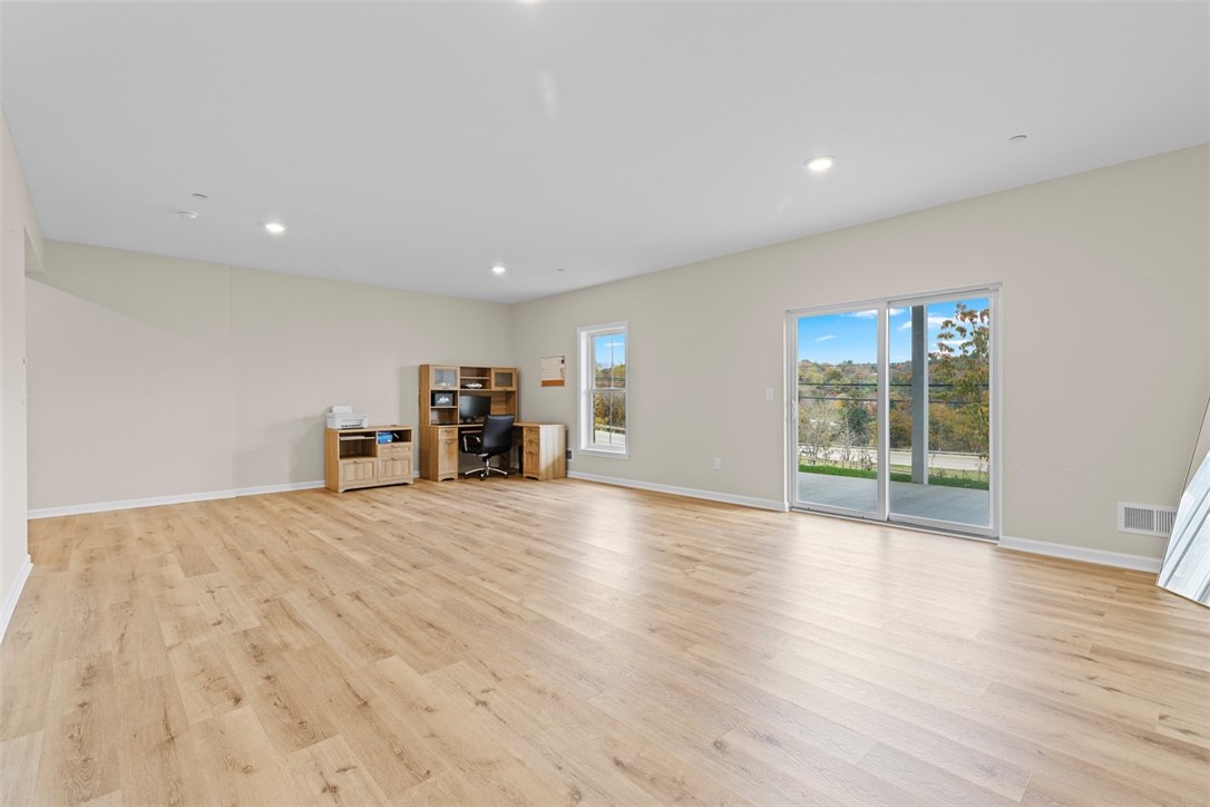 403 Walnut Ct