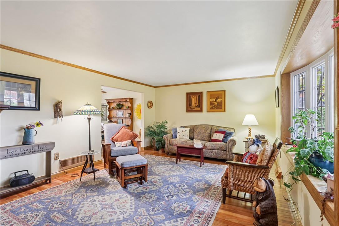 114 Heath Dr