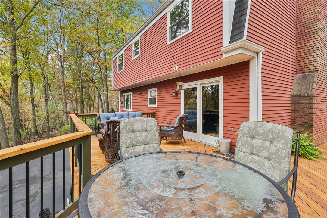 114 Heath Dr