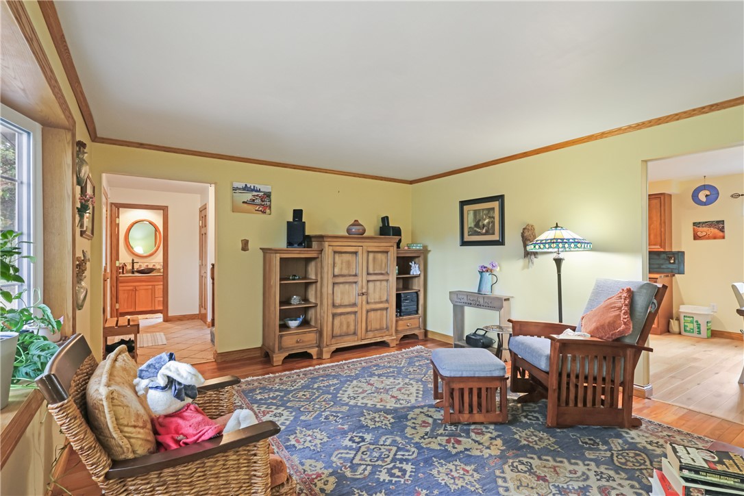 114 Heath Dr
