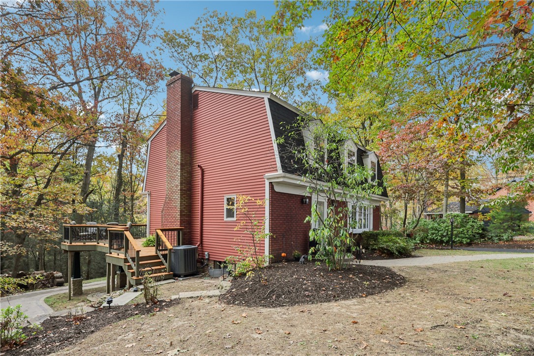 114 Heath Dr