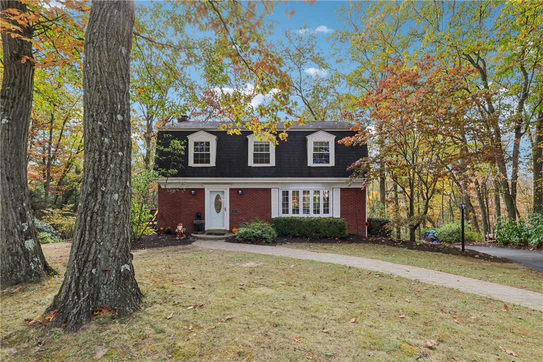 114 Heath Dr