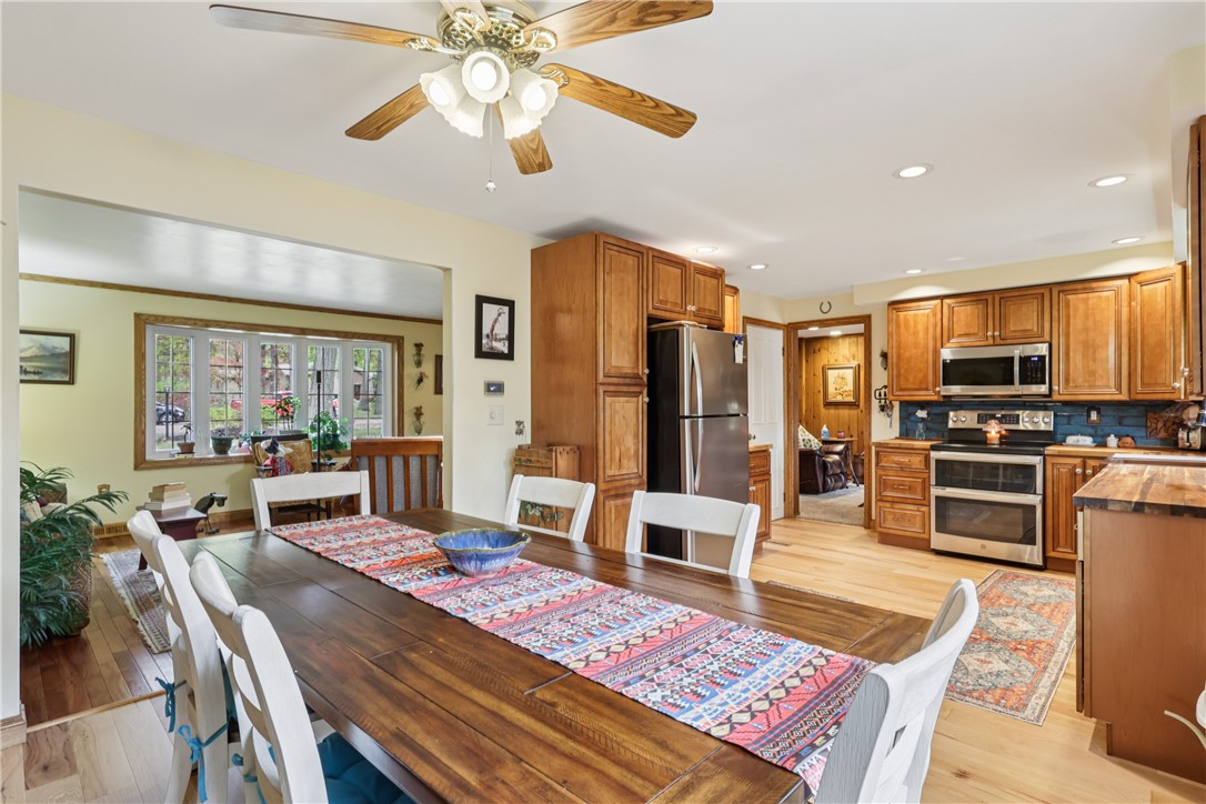 114 Heath Dr