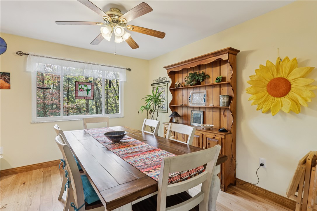 114 Heath Dr