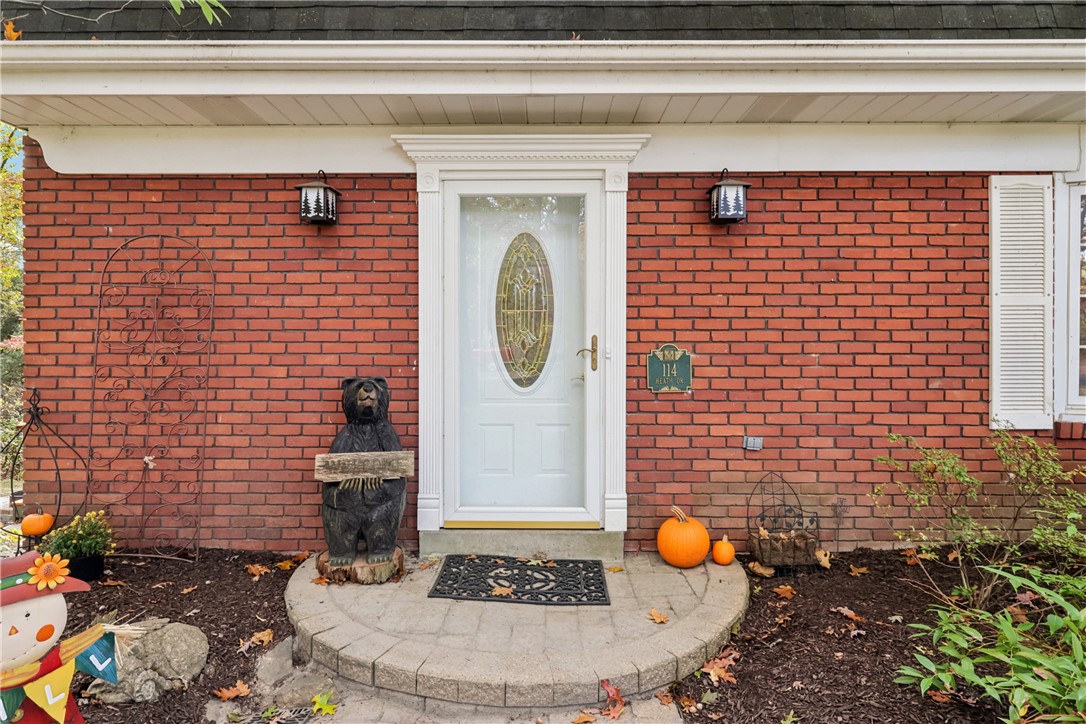 114 Heath Dr