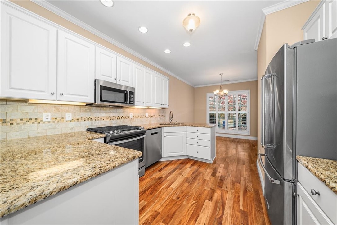 507 E Vanderbilt Dr