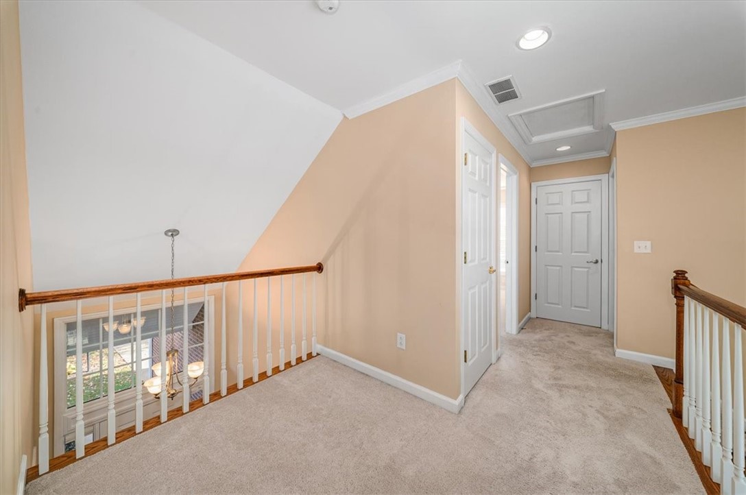 507 E Vanderbilt Dr