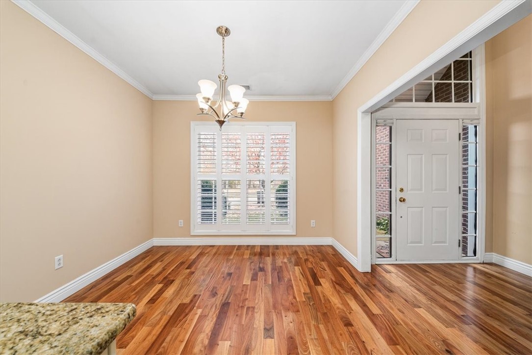 507 E Vanderbilt Dr