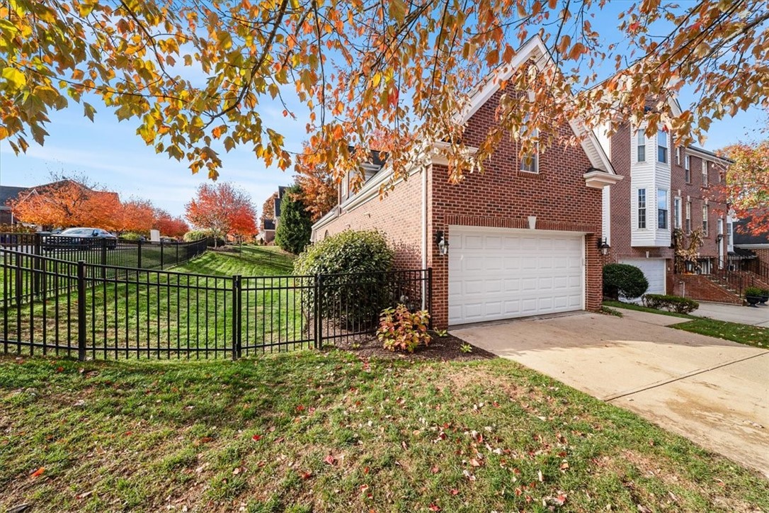 507 E Vanderbilt Dr