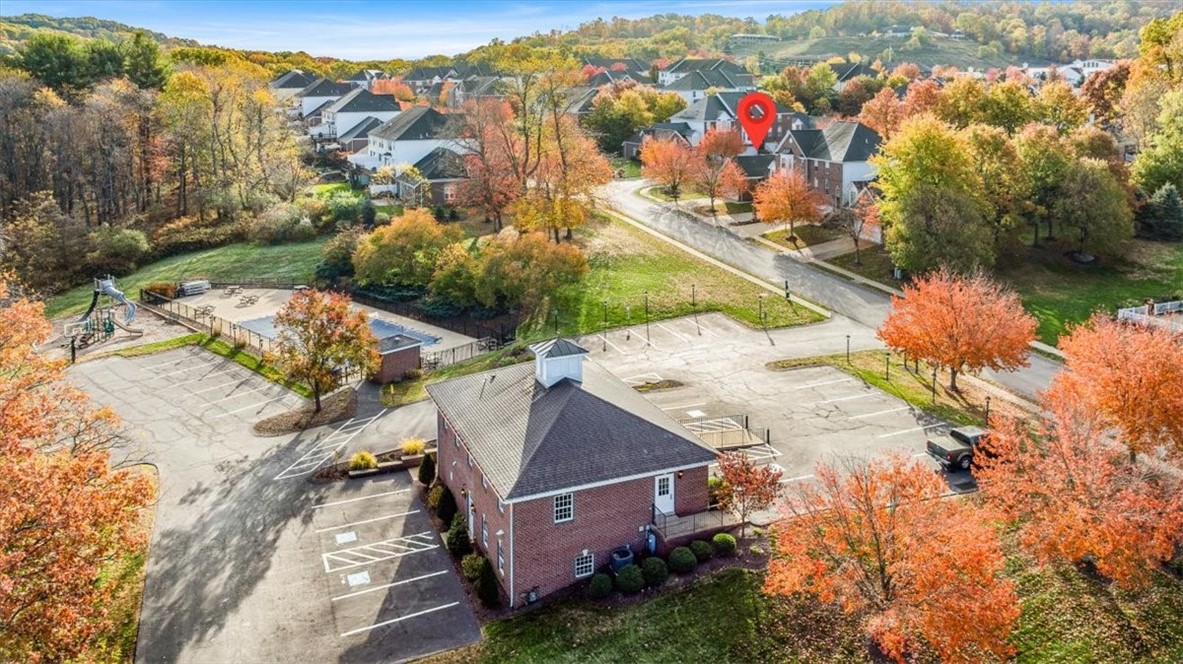 507 E Vanderbilt Dr