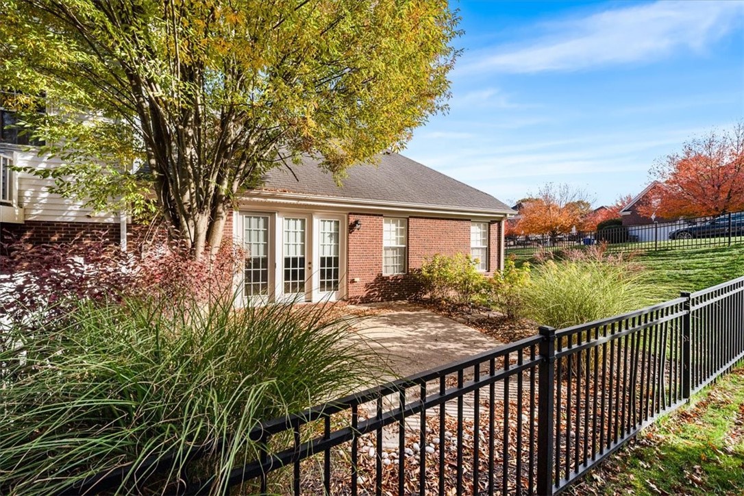 507 E Vanderbilt Dr