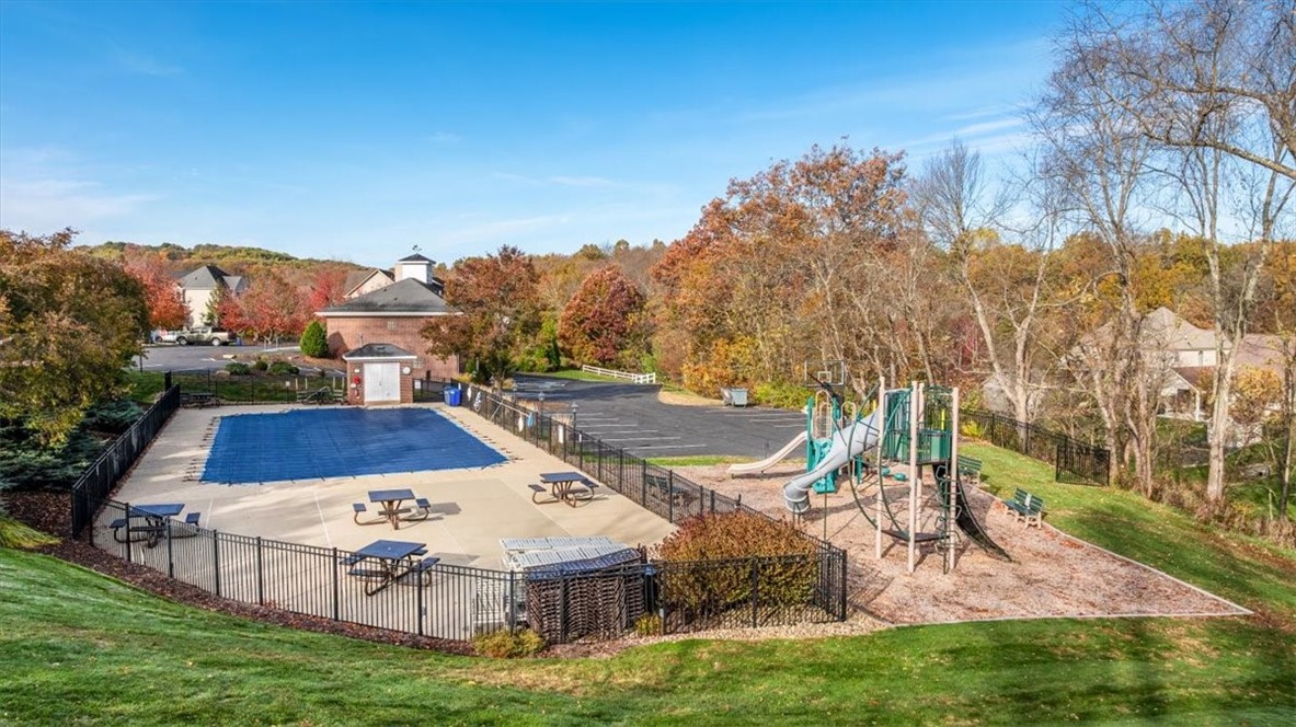 507 E Vanderbilt Dr