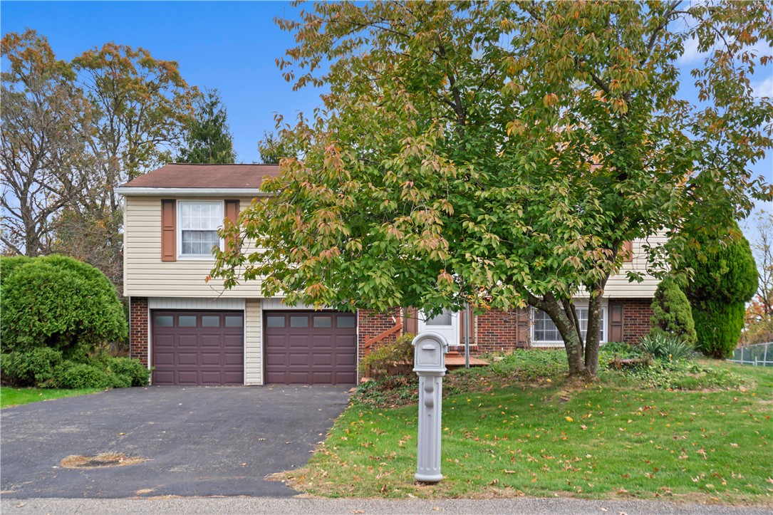 2016 Pembrook Dr