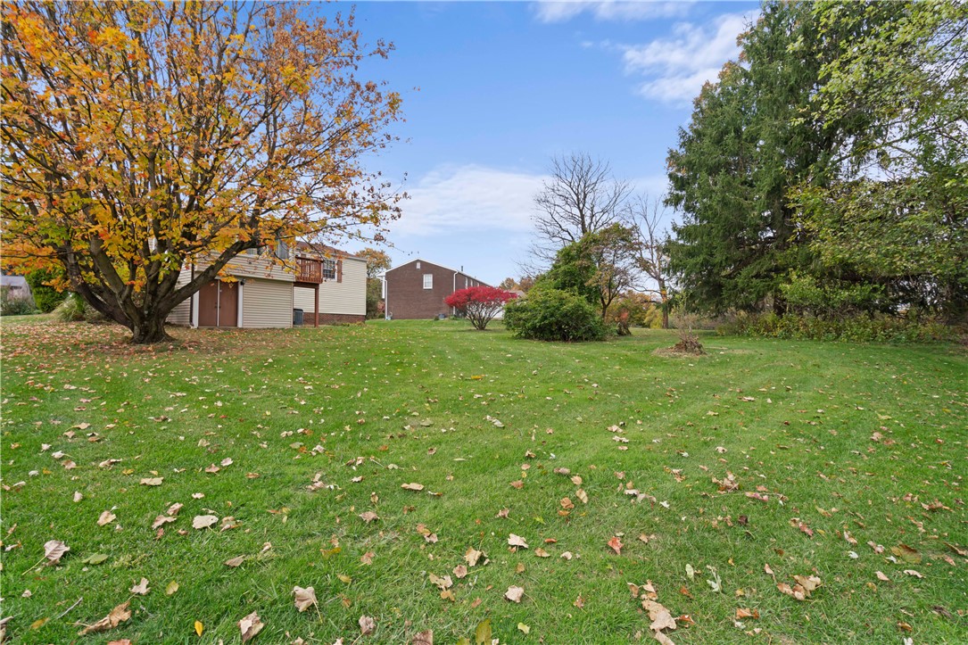 2016 Pembrook Dr