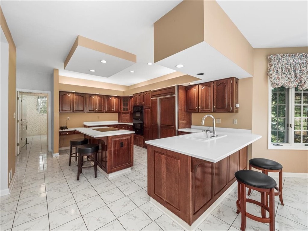 760 Stonegate Dr