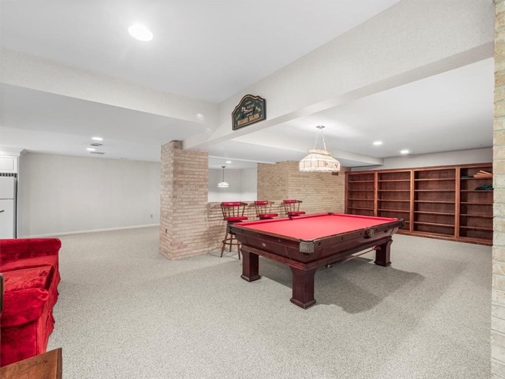 760 Stonegate Dr