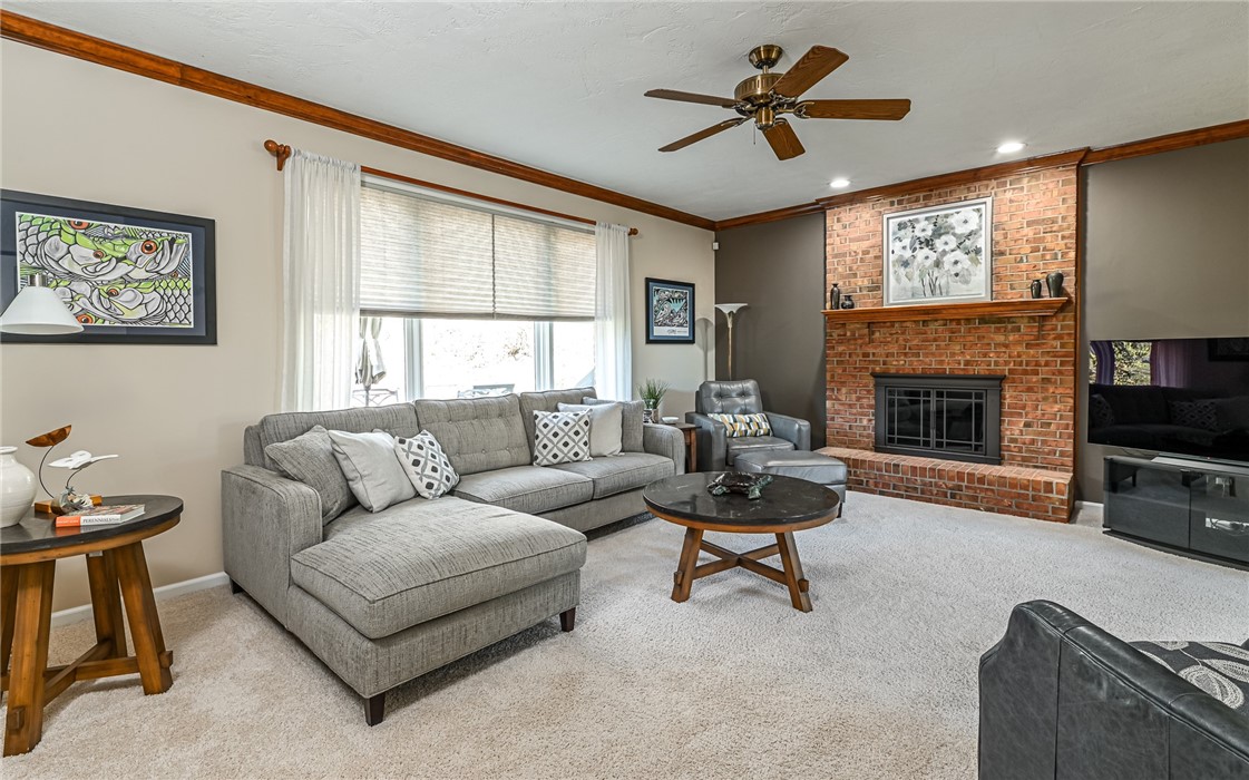 340 Fox Meadow Dr