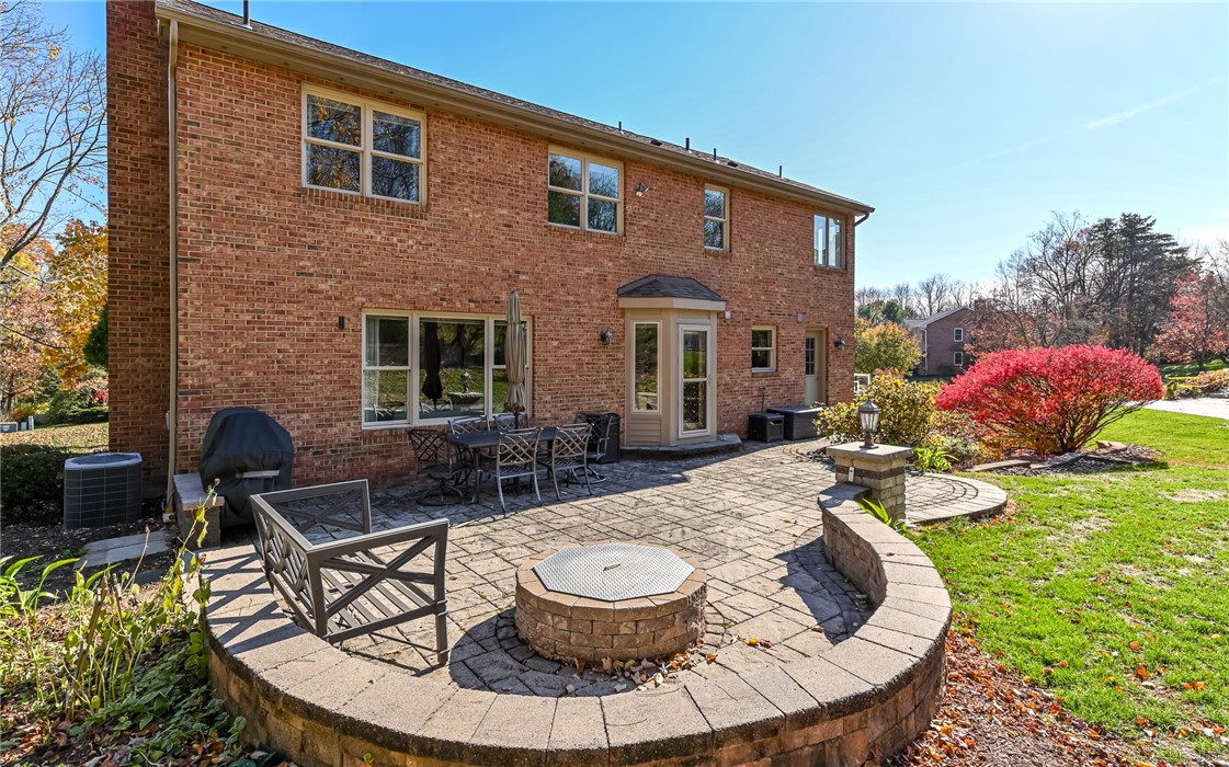 340 Fox Meadow Dr