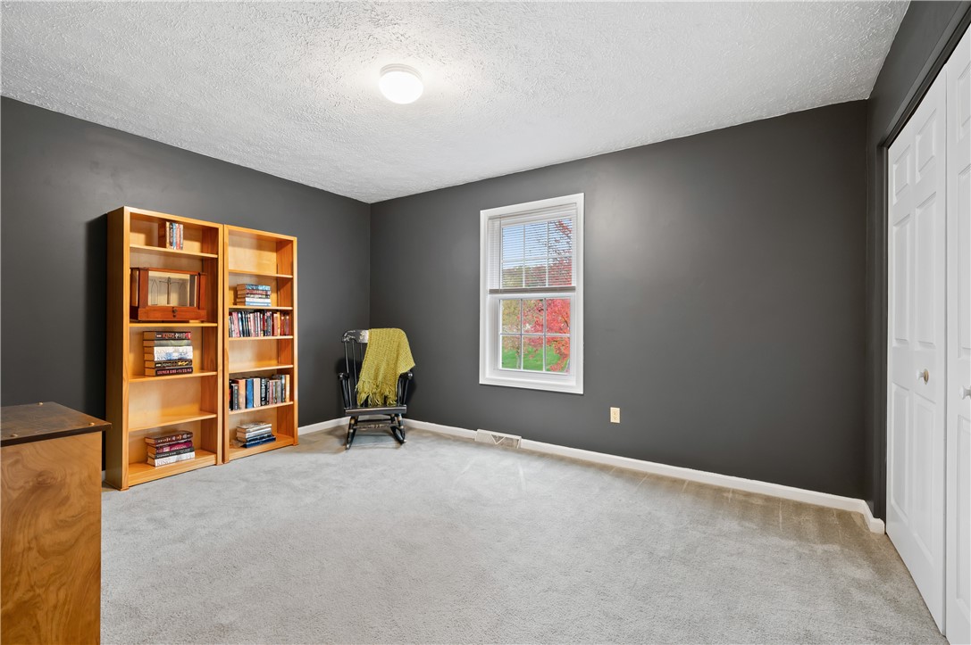 1245 Woodhill Dr