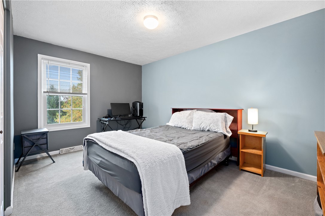 1245 Woodhill Dr