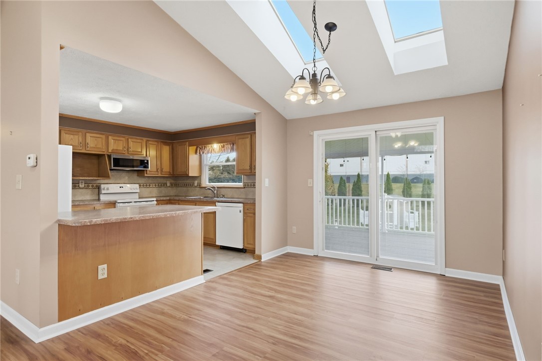 127 Clearbrook Dr