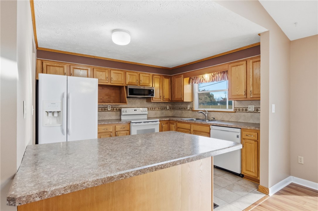 127 Clearbrook Dr