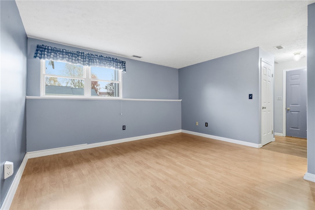 127 Clearbrook Dr