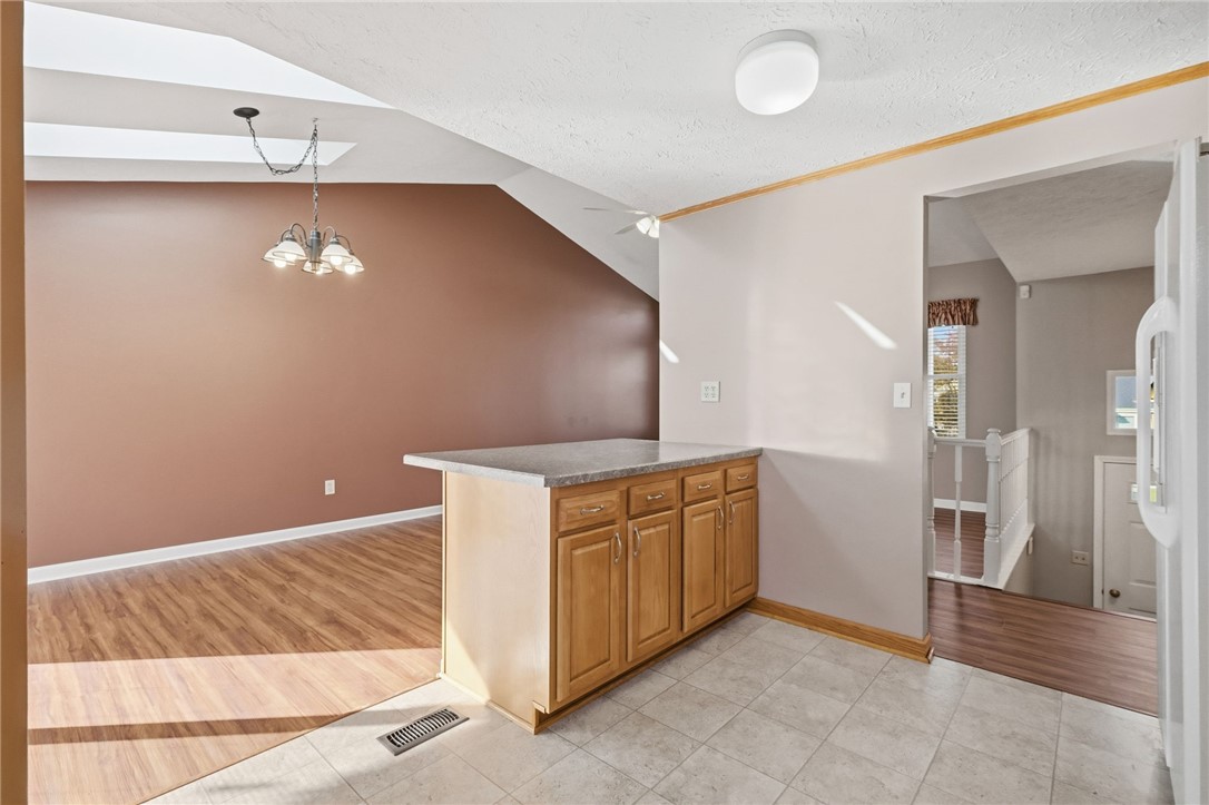127 Clearbrook Dr