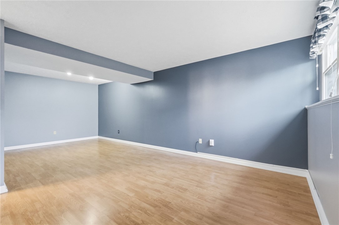127 Clearbrook Dr