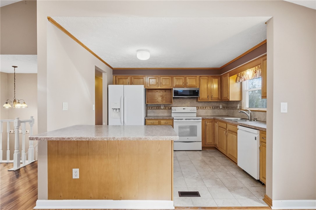 127 Clearbrook Dr