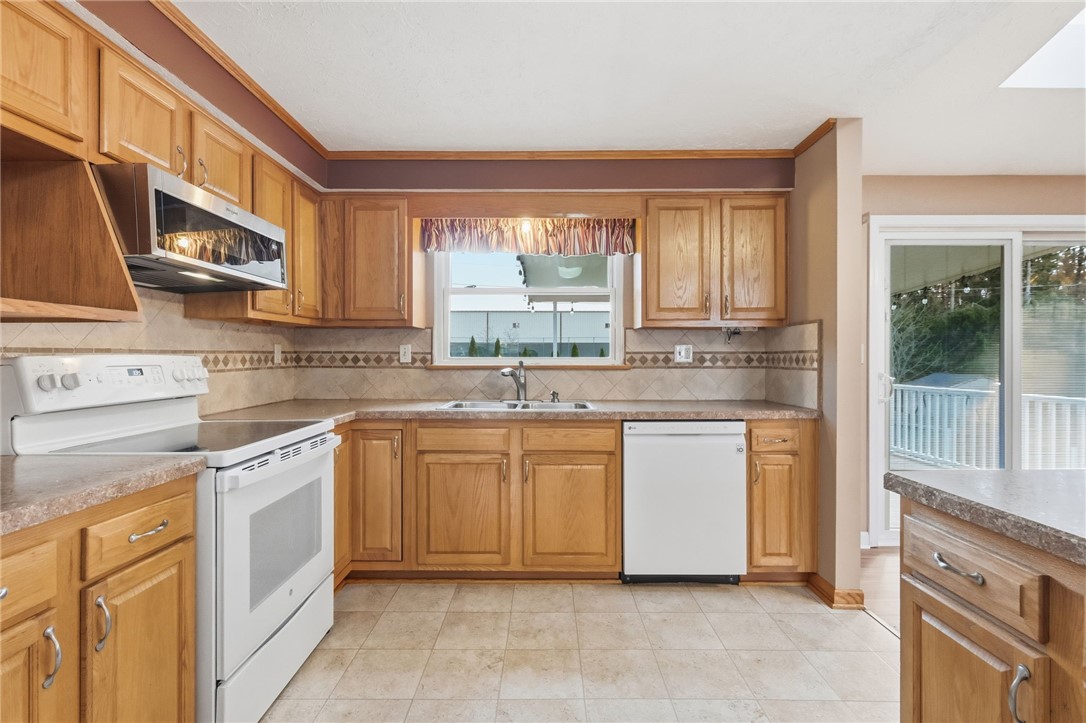 127 Clearbrook Dr