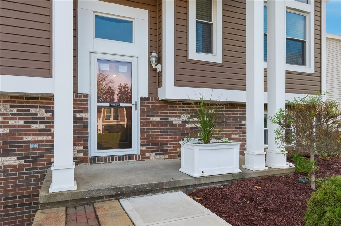 127 Clearbrook Dr