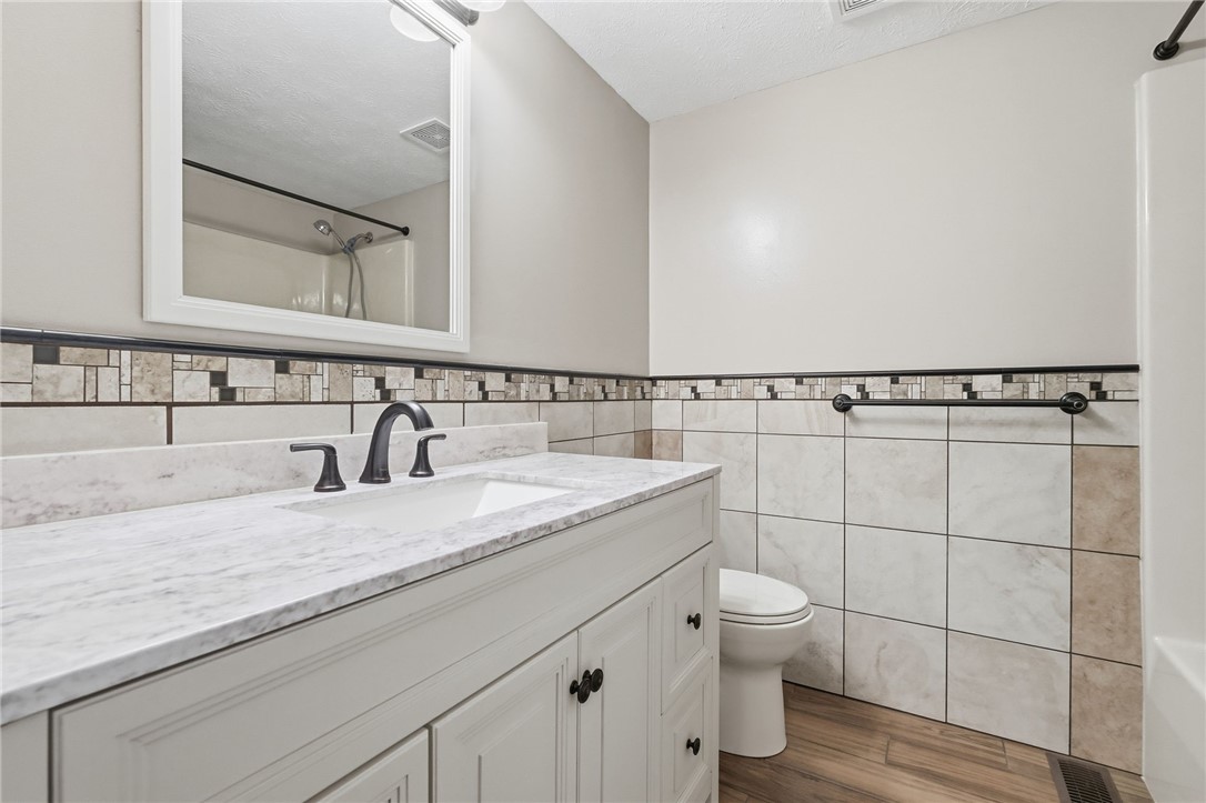 127 Clearbrook Dr