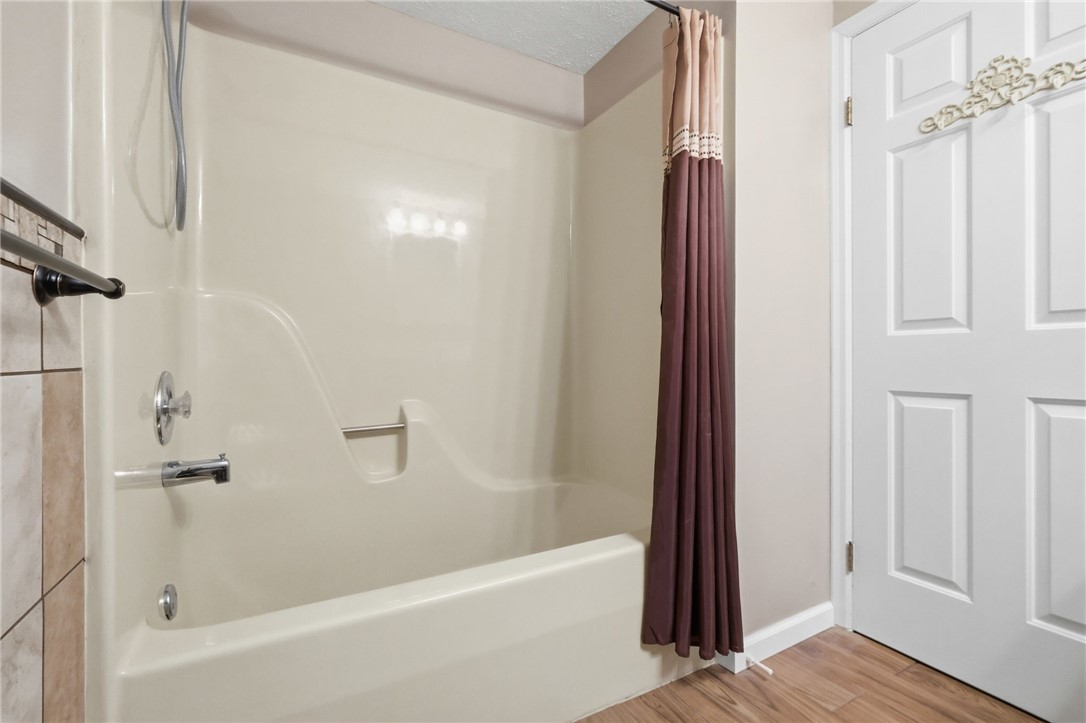 127 Clearbrook Dr