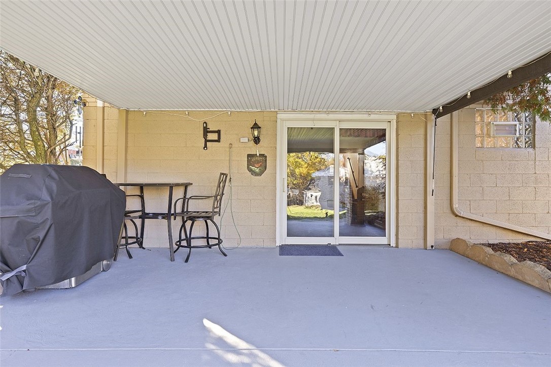 801 Redstone Dr